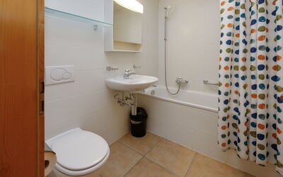 Accommodation:&nbsp;Fénestral R01 505.1