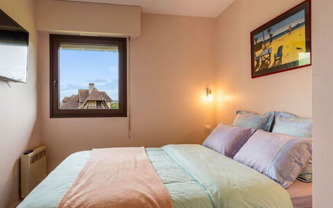 Les Manoirs: Bed, Bedroom, Interior Design, Wall, Bed Sheet, Bedding, Wood, Floor, Room, Linens