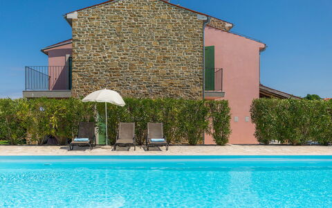 Buje 300: Water, Plant, Property, Sky, Building, Blue, Azure, Swimming Pool, Shade, Tree
