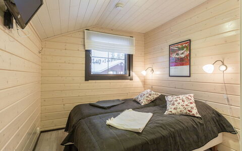 Sointuilevi 2 D 13: Wood, Floor, Home, Hardwood, Door, Wood Stain, Plank, Wood Flooring, Ceiling, Lumber