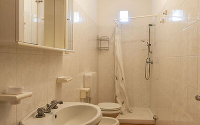 Accommodation:&nbsp;Spini 1