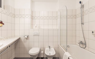 Accommodation:&nbsp;Studio 160.1