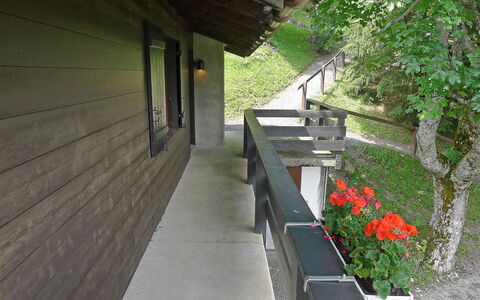 Alpe des Chaux 500: Plant, Property, Building, Flower, Architecture, Road Surface, Wood, House, Grass, Tree