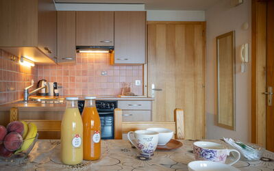 Accommodation:&nbsp;Seya 21 800.3