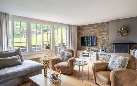 Chalet am Schärm: Table, Furniture, Couch, Wood, Picture Frame, Chair, Interior Design, Floor, Shade, Living Room