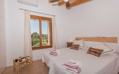 Cas Ciutada: Bedroom, Bed, Furniture, Room, Property, Bed Sheet, Ceiling, Bed Frame, Bedding, Interior Design
