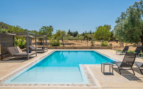 Cas Ciutada: Swimming Pool, Water, Outdoor Furniture, Resort, Furniture, Sunlounger, Composite Material, Eco Hotel, Shade, Chair