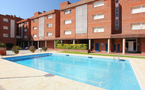 Rambla de Tossa: Water, Plant, Building, Sky, Window, Property, Swimming Pool, Azure, Interior Design, Shade