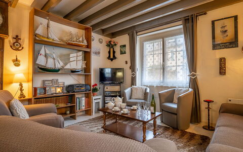 Saint Ideuc: Sky, Cloud, Building, Property, Window, Wood, Table, House, Shade, Outdoor Furniture