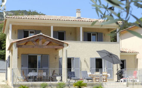 Fidiamare: House, Home, Property, Building, Real Estate, Roof, Residential Area, Architecture, Neighbourhood, Cottage