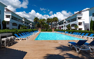 San Nicolao 230: Cloud, Plant, Sky, Water, Building, Swimming Pool, Blue, Azure, Window, Outdoor Furniture