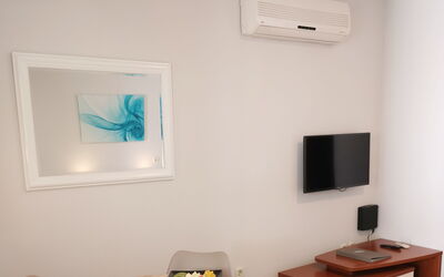 Accommodation:&nbsp;Matilde Beach Resort 200.2