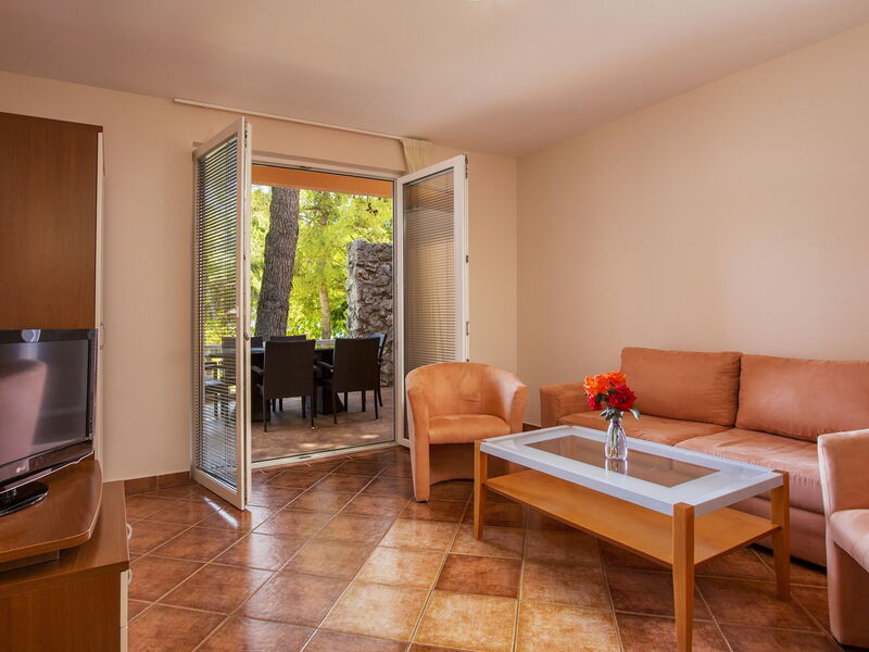 Accommodation:&nbsp;Matilde Beach Resort 200.7