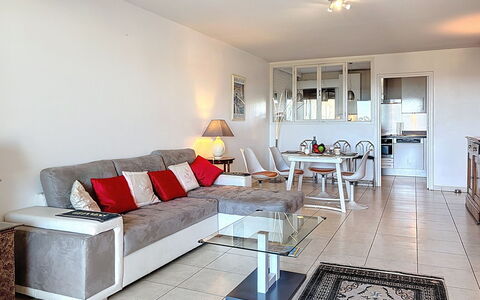 Accommodation:&nbsp;Le Grand Parc 140.13