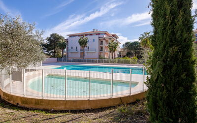 Accommodation:&nbsp;Le Grand Parc 140.10