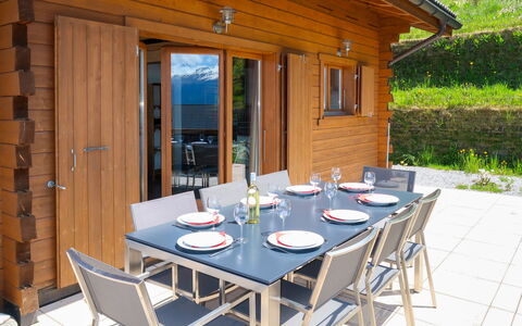 La Truffe: Table, Furniture, Property, Tableware, Chair, Wood, Building, Window, Plant, Interior Design