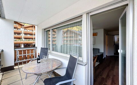 Viktoria a: Wood, Apartment, Interior Design, Floor, Ceiling, Condominium, Room, Glass, Balcony, Hardwood