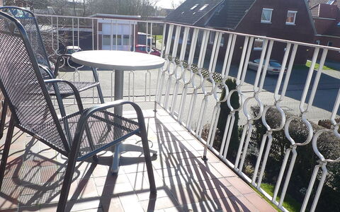 Norddeich 805: Iron, Handrail, Metal, Guard Rail, House, Balcony, Deck, Building