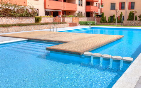 Gardenia: Water, Building, Property, Plant, Window, Swimming Pool, Blue, Rectangle, Azure, House