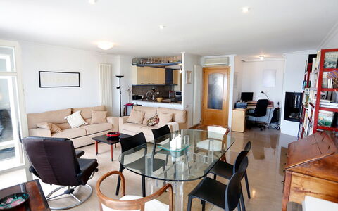 Cambrils Port: Table, Furniture, Couch, Picture Frame, Property, Chair, Wood, Interior Design, Flooring, Floor