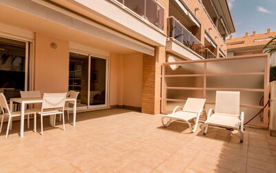 Accommodation:&nbsp;Golde Gardens 732.2