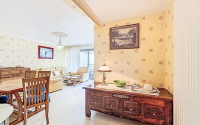Accommodation:&nbsp;Kérabus 142.3