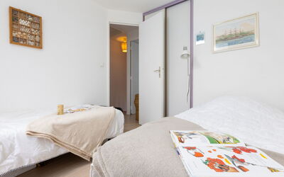 Accommodation:&nbsp;La Baie des Corsaires 651.9