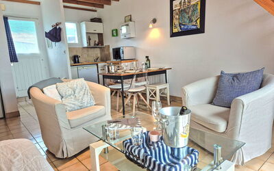 La Baie des Corsaires 651.9: Furniture, Interior Design, Wood, Chair, Flooring, Floor, Table, Couch, Room, Living Room