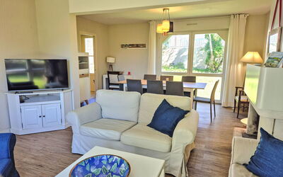 Accommodation:&nbsp;Maison des Corsaires 651.4