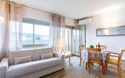 Les Platanes 451.3: Furniture, Property, Wood, Comfort, Flooring, Shade, Floor, Living Room, Plant, Curtain