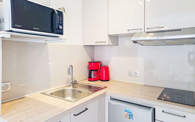 Accommodation:&nbsp;Le Victoria 122.10
