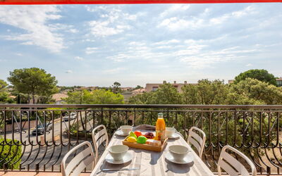Accommodation:&nbsp;Les Mimosas 212.1