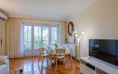 Accommodation:&nbsp;Les Mimosas 212.3