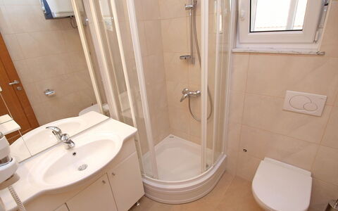 Accommodation:&nbsp;Sablić 100.3