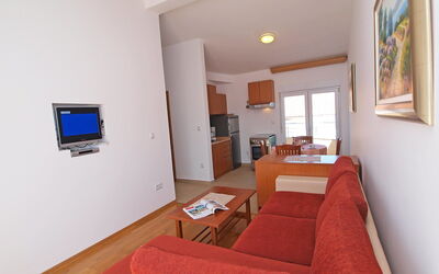 Accommodation:&nbsp;Sablić 100.3