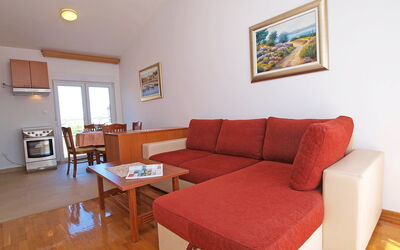 Accommodation:&nbsp;Sablić 100.3