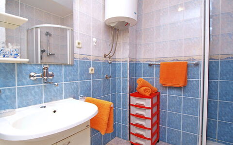 Sofija: Tap, Sink, Bathroom Sink, Plumbing Fixture, Mirror, Bathroom, Lighting, Purple, Interior Design, Floor