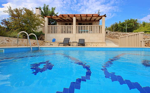 Villa Tonka: Water, Sky, Cloud, Water Resources, Azure, Tree, Natural Landscape, Beach, Coastal And Oceanic Landforms, Plant