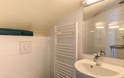 Accommodation:&nbsp;Rose des Vents 215.2
