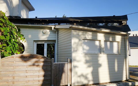 Ker Penthièvre: Sky, Building, Window, Door, Wood, Land Lot, House, Cottage, Road Surface, Siding