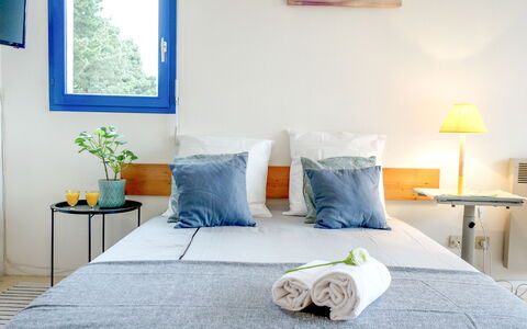 Plein Ciel: Furniture, Building, Property, Comfort, Blue, Azure, Wood, Picture Frame, Window, Textile