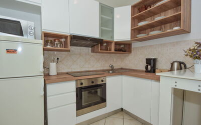 Accommodation:&nbsp;Mia 150.2