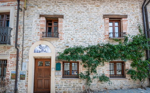 Maison des Roses: Balcony