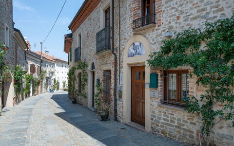 Maison des Roses: Balcony