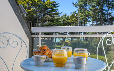Accommodation:&nbsp;Phare de Kernevest 130.4