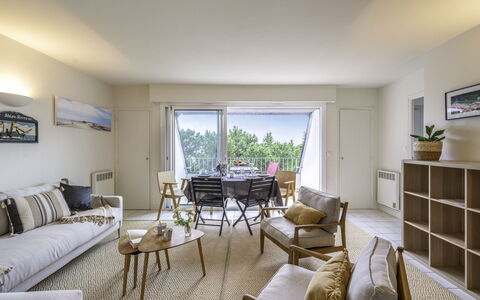 Accommodation:&nbsp;Baie de Beaumer 235.3