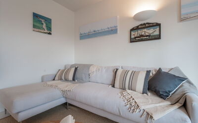 Accommodation:&nbsp;Baie de Beaumer 235.3