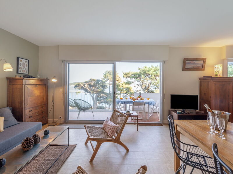 Accommodation:&nbsp;La Baie de Beaumer 235.2