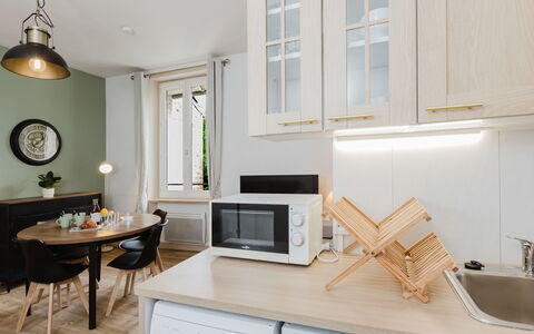 Accommodation:&nbsp;Le Petit Robinson 120.6