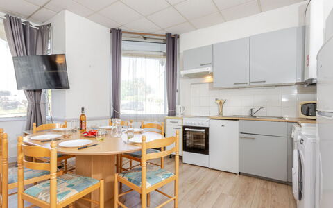 Accommodation:&nbsp;Le Petit Robinson 120.5